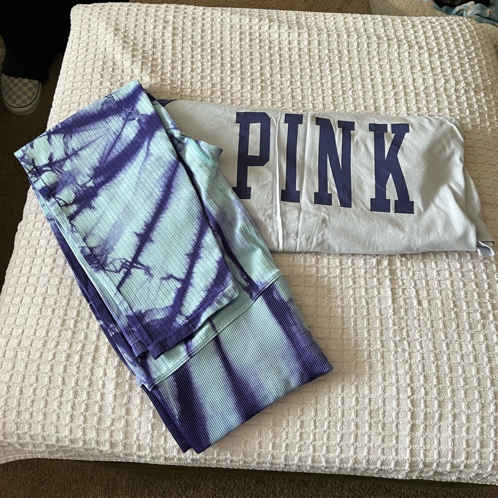 PINK leggings with matching tshirt